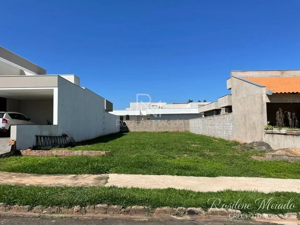Terreno a venda no Condomínio Gramado em Álvares Machado/SP