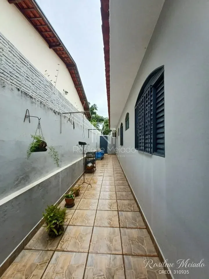 Casa à venda no bairro Parque Cedral, em Presidente Prudente, perto da Avenida Joaquim Constantino — foto 1
