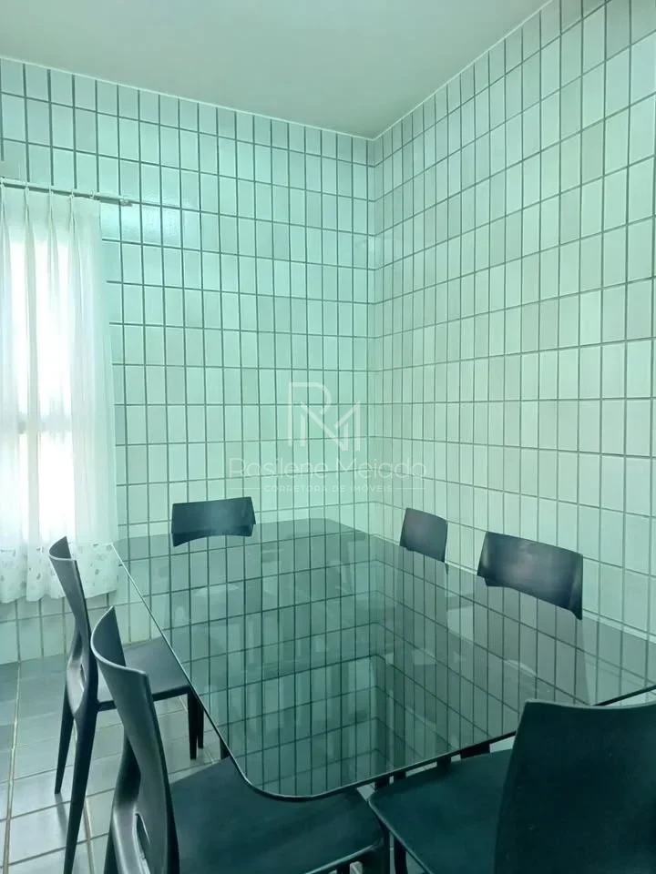Casa a Venda no Condomínio João Paulo II, Quatro suítes — foto 4