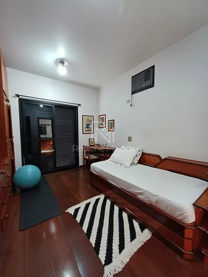 Casa a Venda no Condomínio João Paulo II, Quatro suítes — foto 13